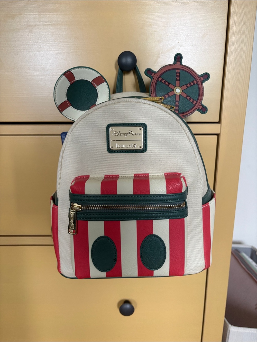 Loungefly jungle Cruz backpack. Never used still has tag.